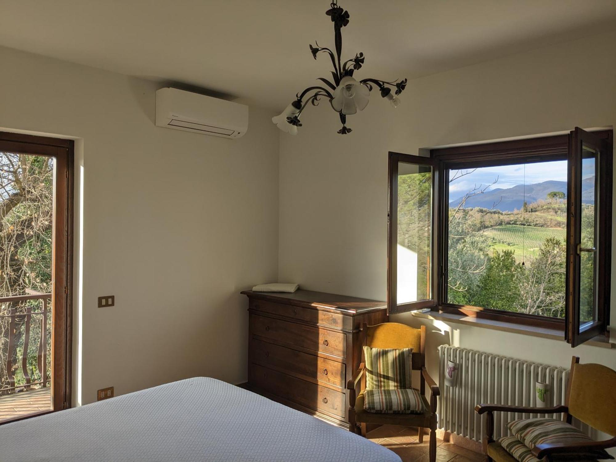 Villa Pacchini Poggio Mirteto الغرفة الصورة